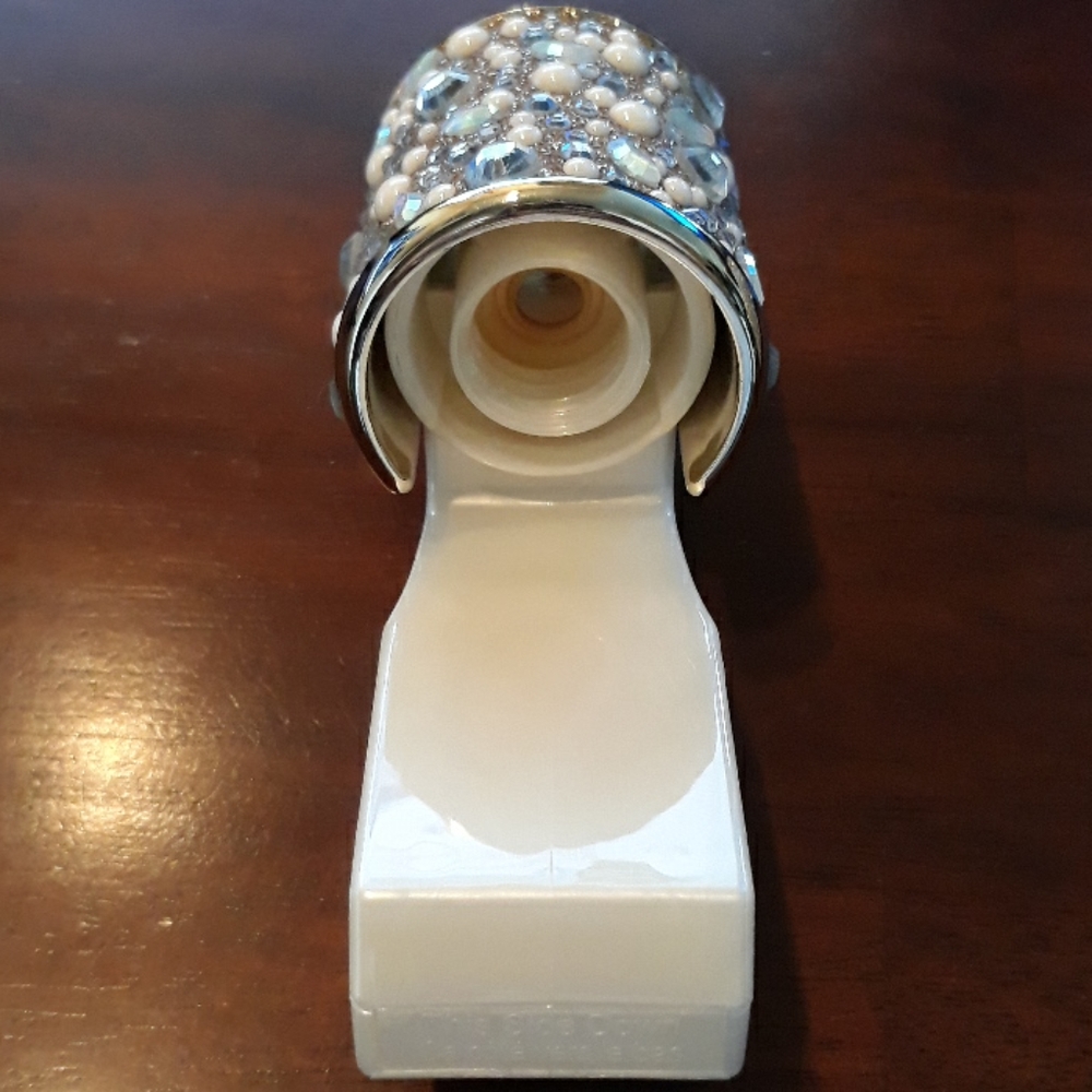 SOLD Wallflower Plug, Soap Holder, & Car Visor Clip - Picture 3 of 10